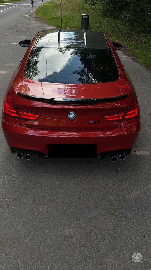 BMW M6, 4.4 l., sedanas