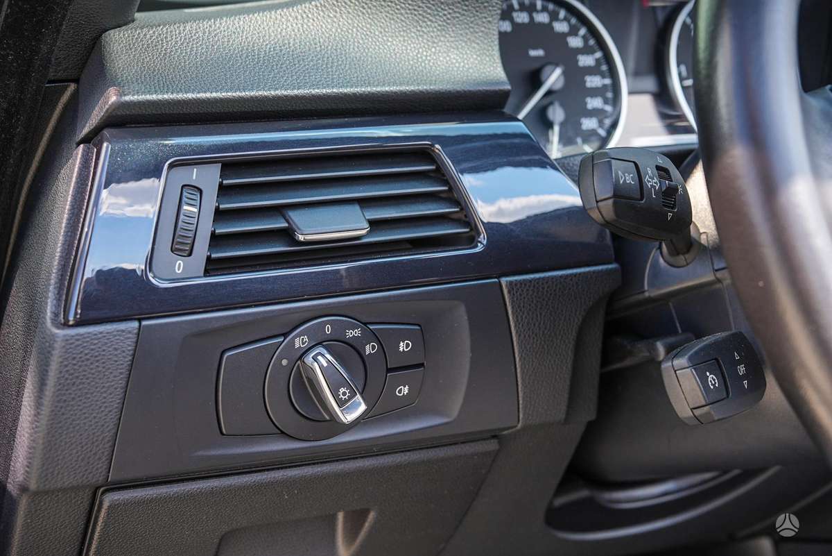 BMW 320, 2.0 l., kabrioletas