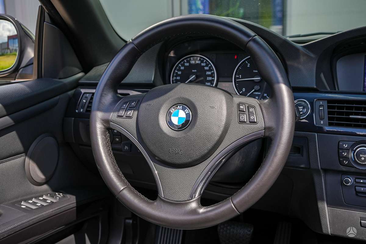 BMW 320, 2.0 l., kabrioletas