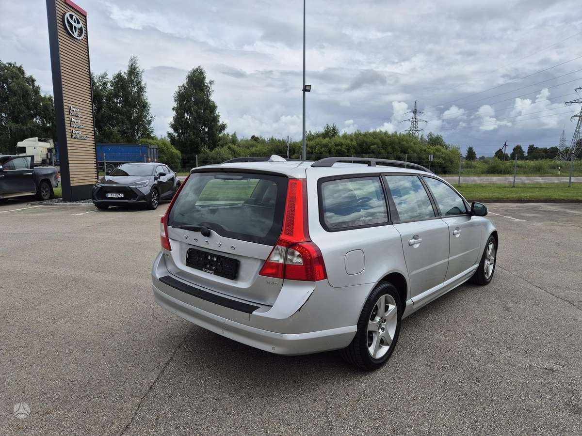 Volvo V70, 2.4 l., Универсал
