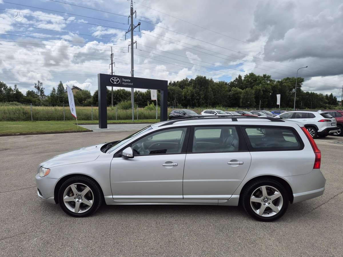 Volvo V70, 2.4 l., wagon