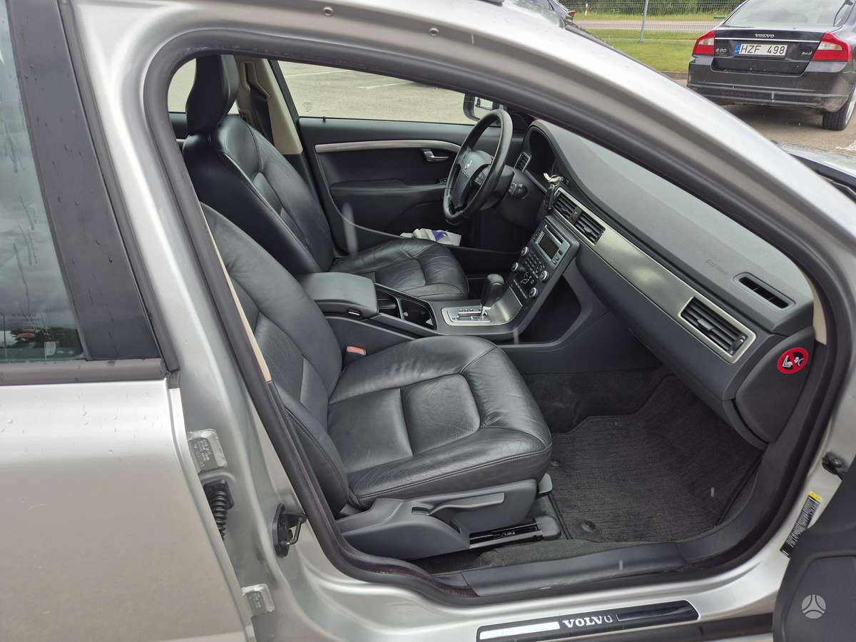 Volvo V70, 2.4 l., Универсал