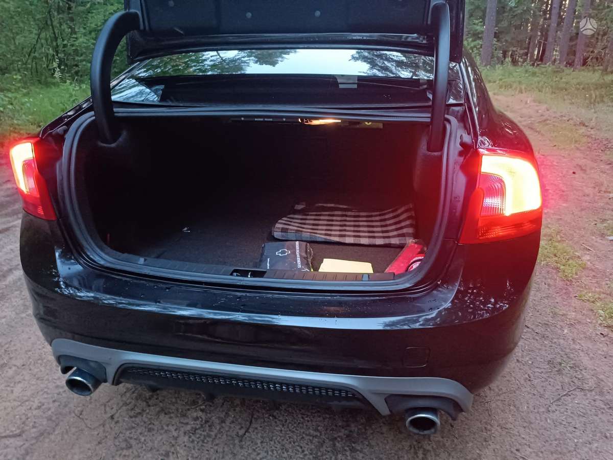 Volvo S60, 2.0 l., Седан