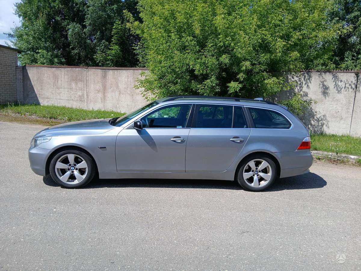BMW 525, 2.5 l., Универсал