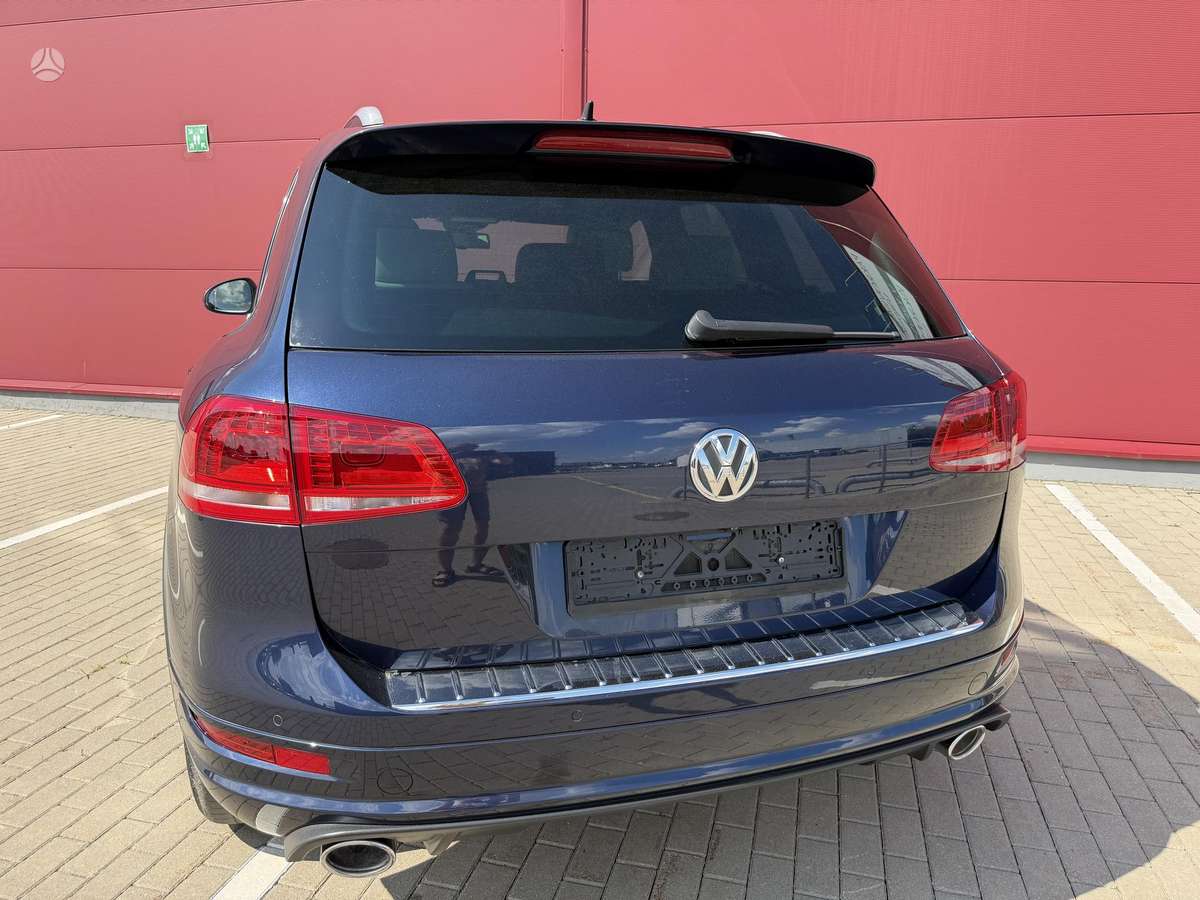 Volkswagen Touareg - 2