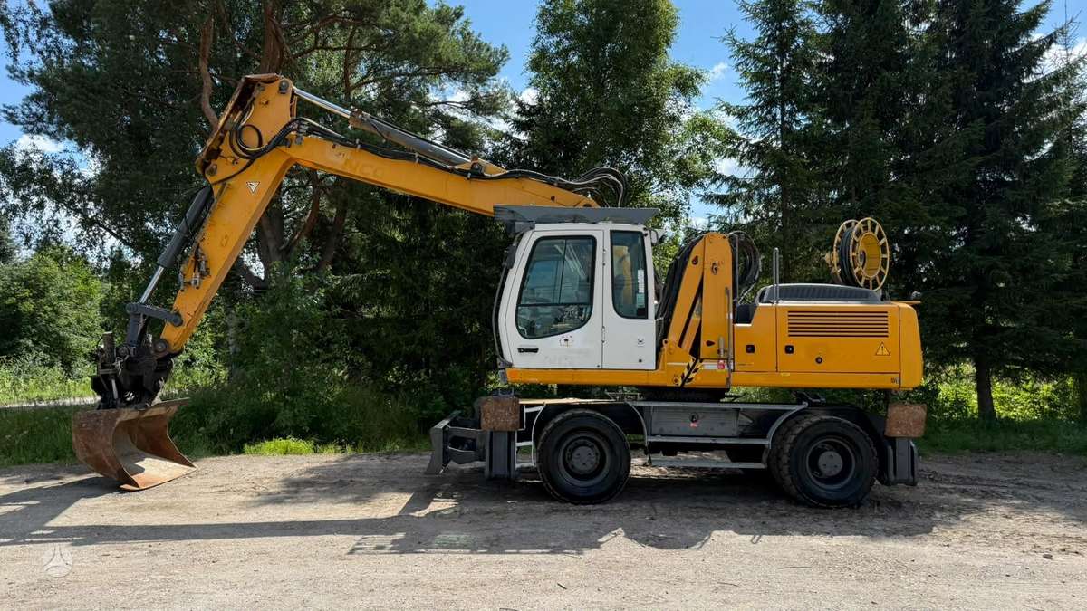 Liebherr 924 C Litronic, excavator