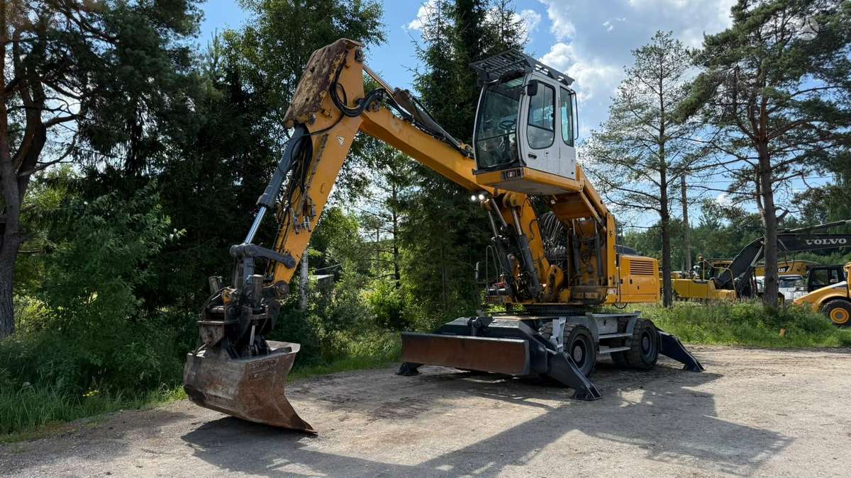 Liebherr 924 C Litronic, ekskavatoriai