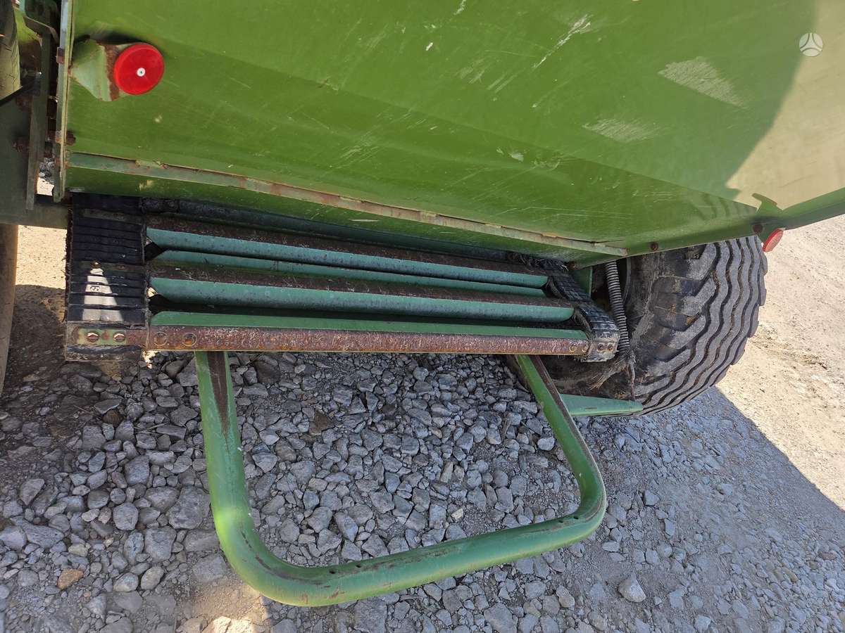 Krone F125XC, presai
