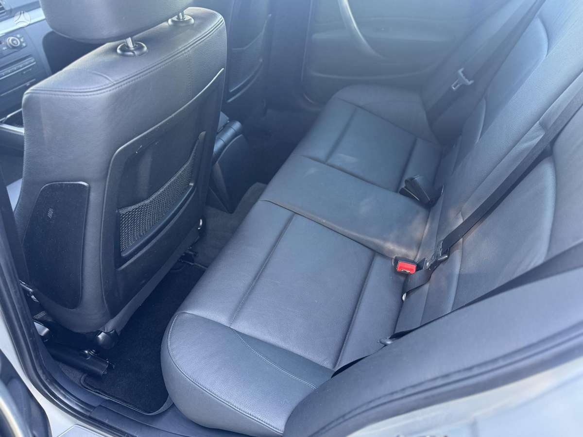 BMW 118, 2.0 l., hatchback
