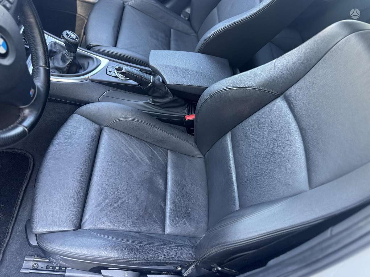 BMW 118, 2.0 l., hatchback