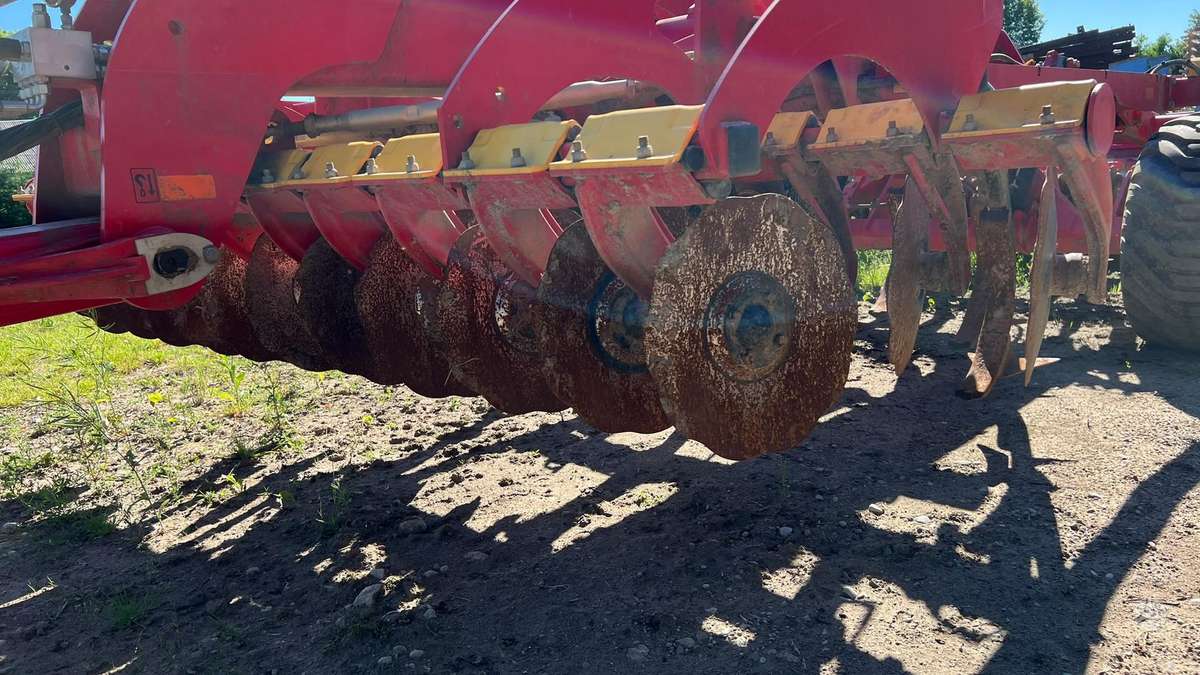 Vaderstad TopDown TD 300, kultivatoriai,akėčios