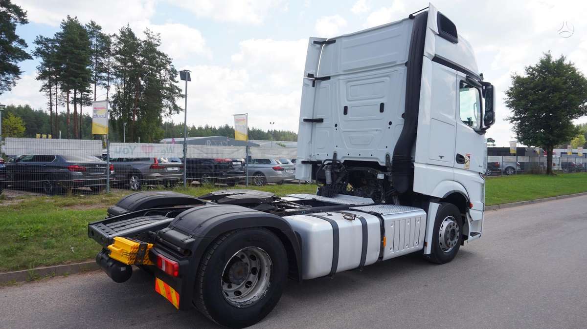 Mercedes-Benz Actros 1845, double sleeper