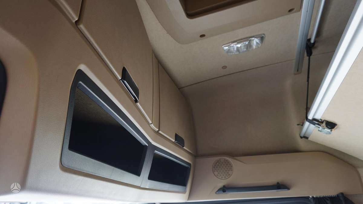 Mercedes-Benz Actros 1845, double sleeper