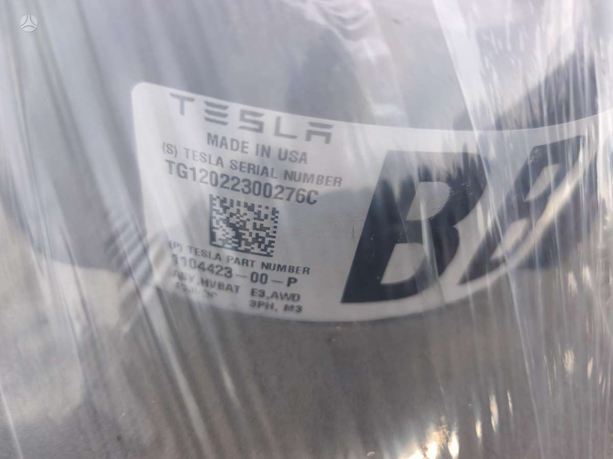 Tesla Model 3 электрические детали