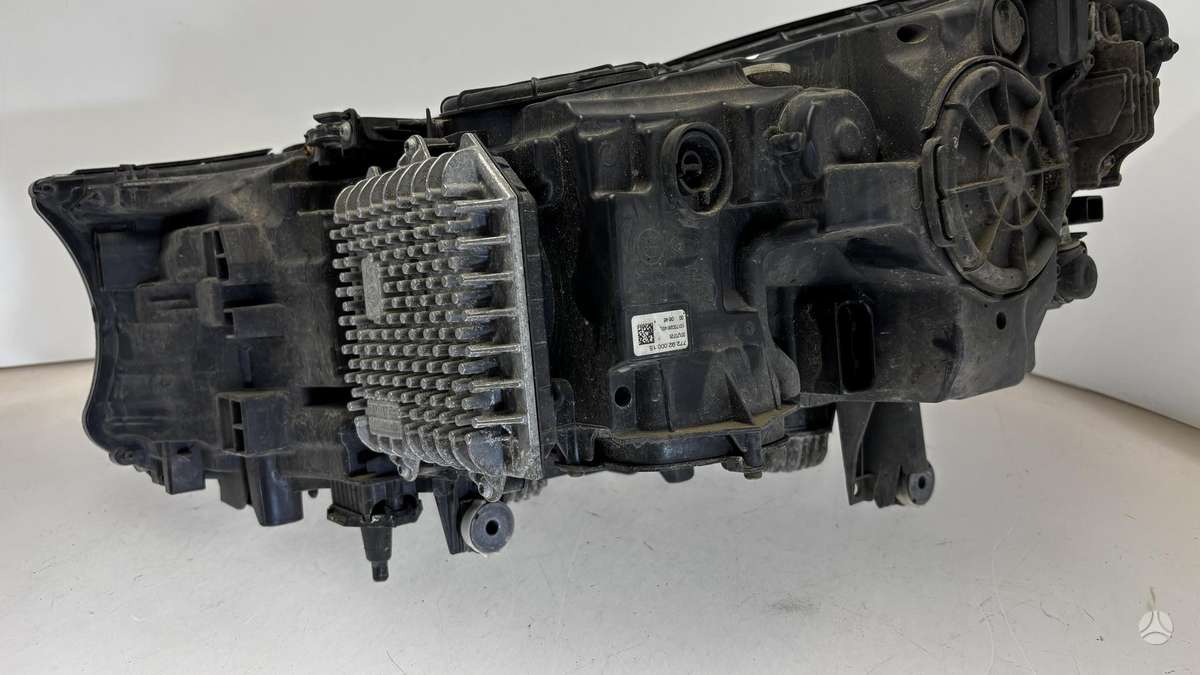 BMW 7 serija, 7483250, Cen31759