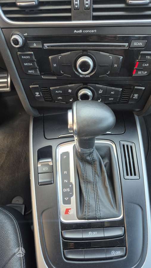 Audi A4, 2.0 l., Универсал