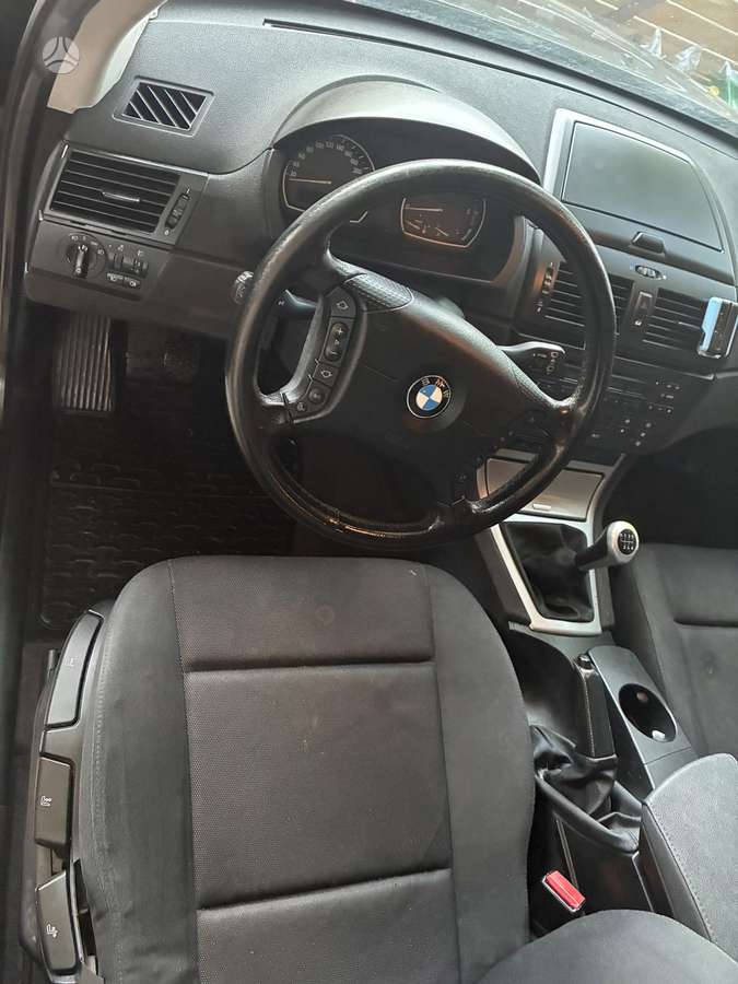 BMW X3, 2.0 l., off-road / crossover