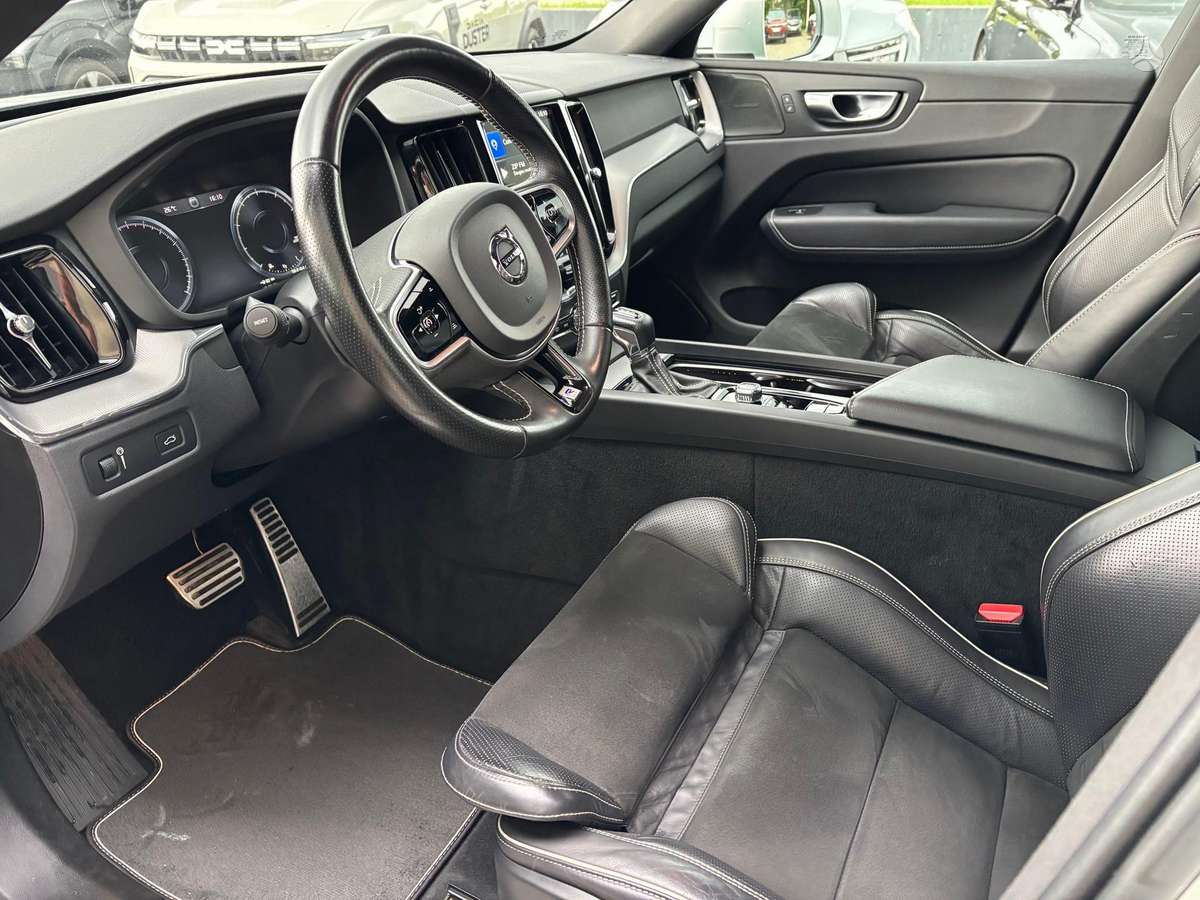 Volvo XC60 - 8