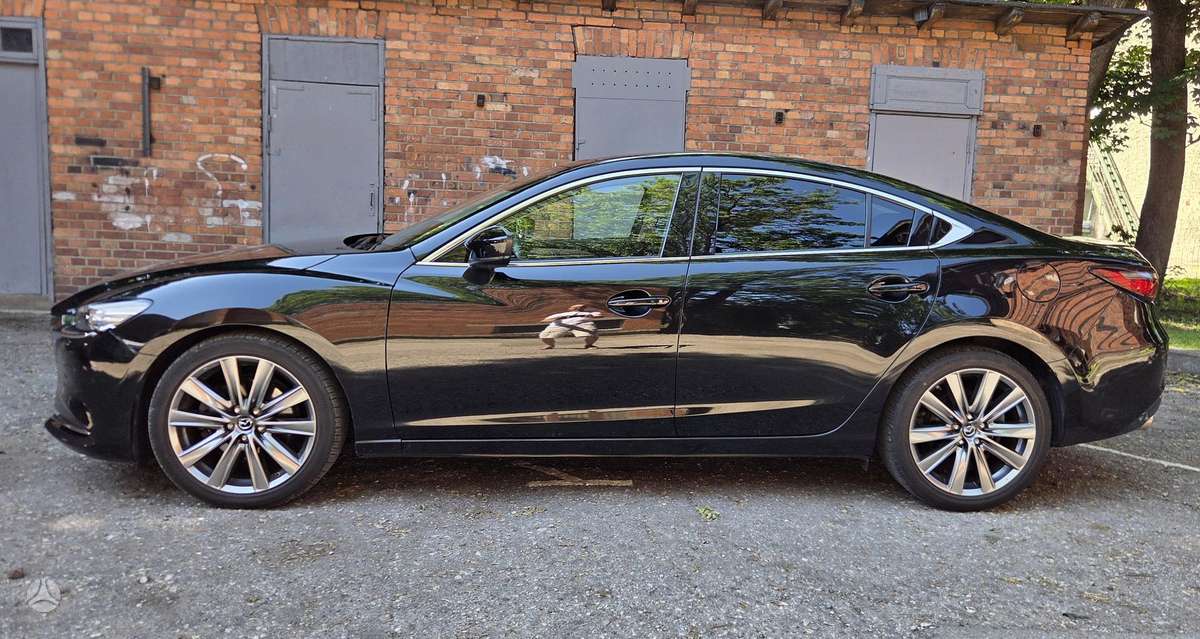 Mazda 6, 2.2 l., Седан
