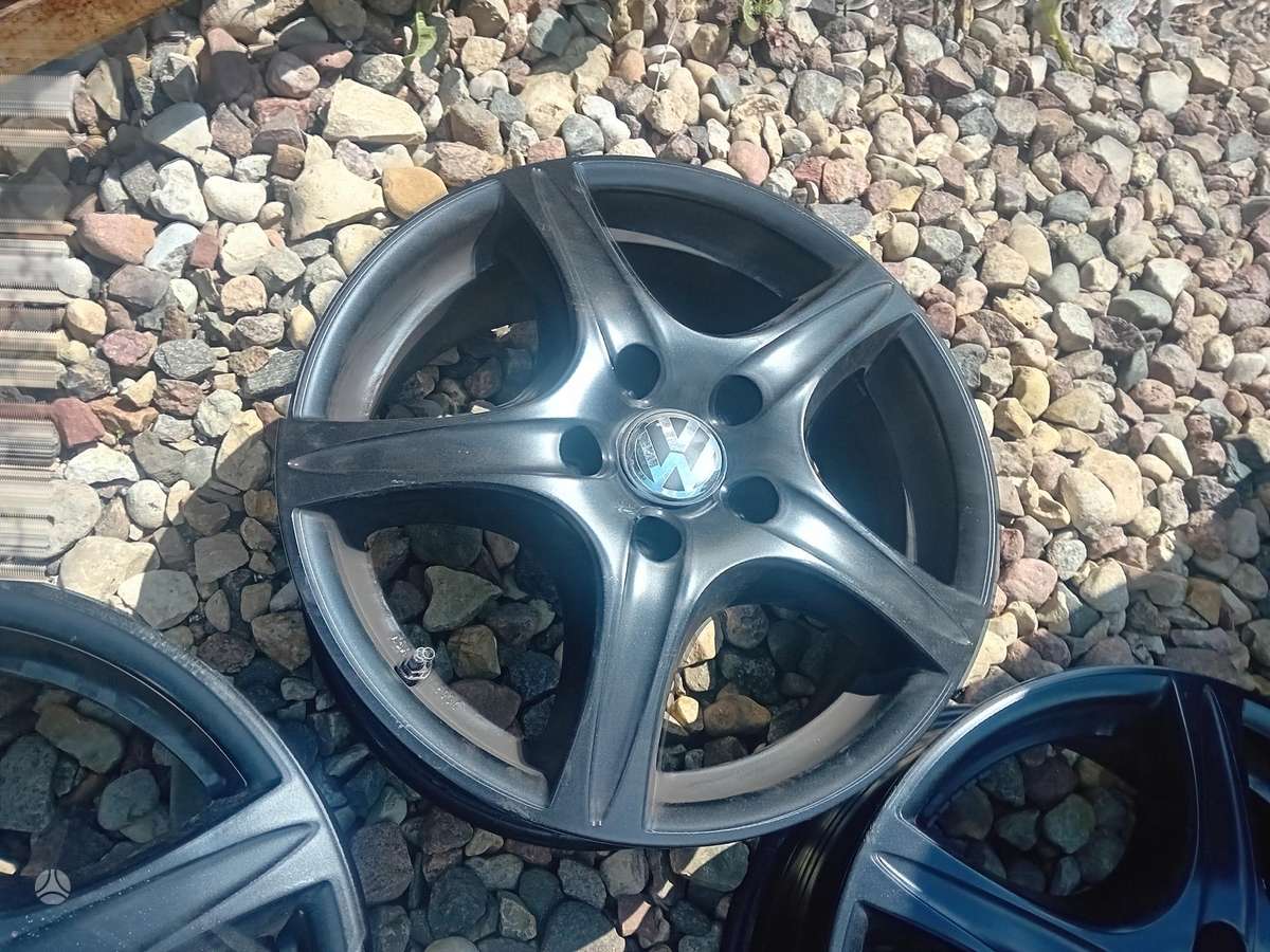 Volkswagen, light alloy, R16