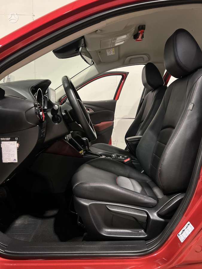Mazda CX-3, 2.0 l., off-road / crossover
