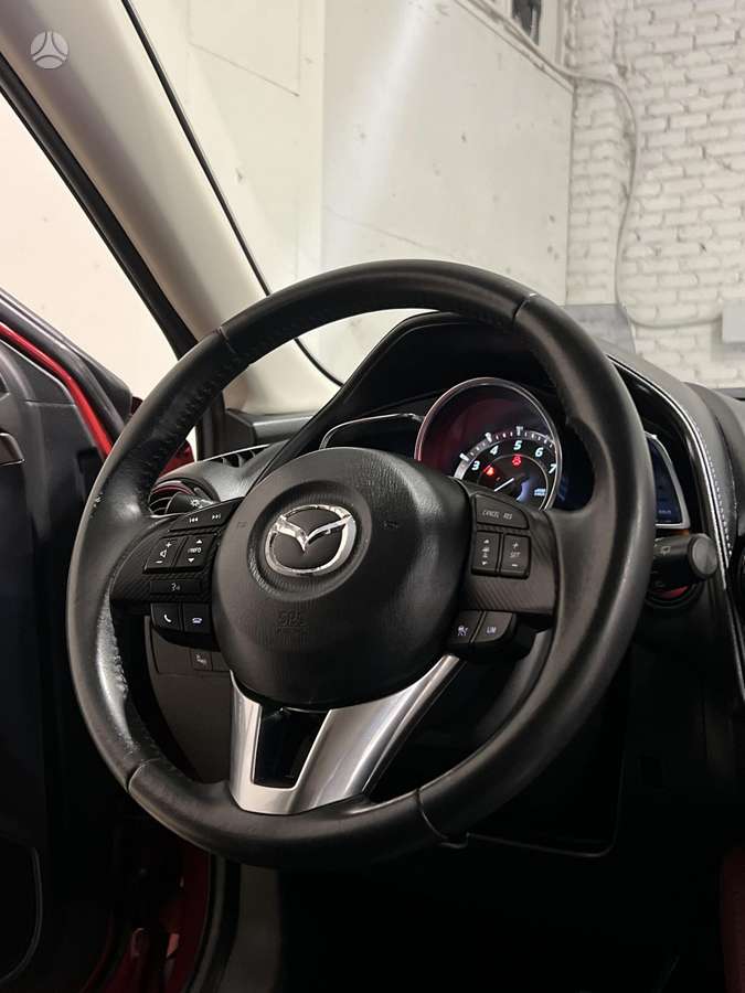 Mazda CX-3, 2.0 l., off-road / crossover