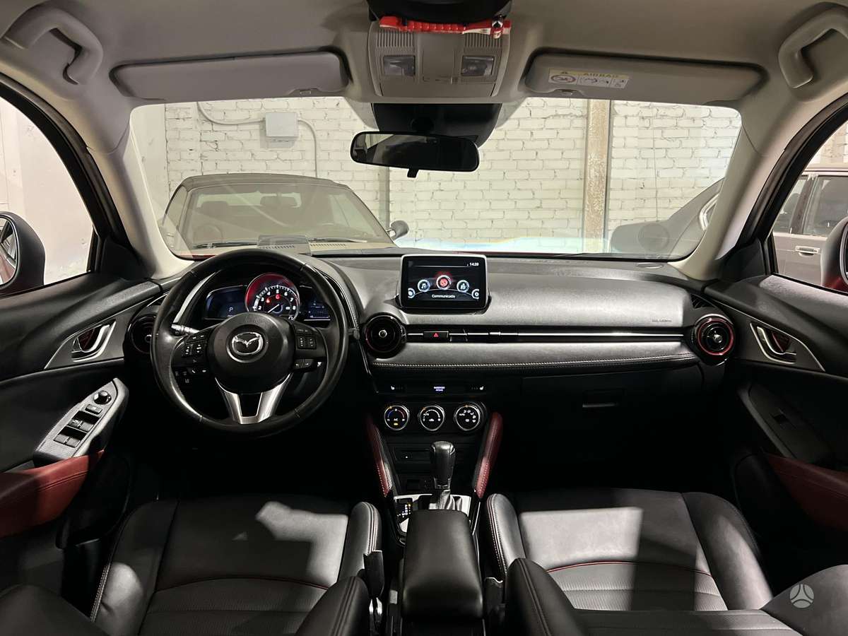 Mazda CX-3, 2.0 l., off-road / crossover