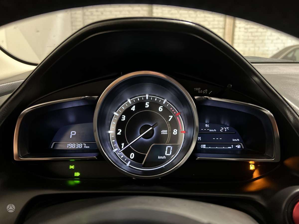 Mazda CX-3, 2.0 l., off-road / crossover