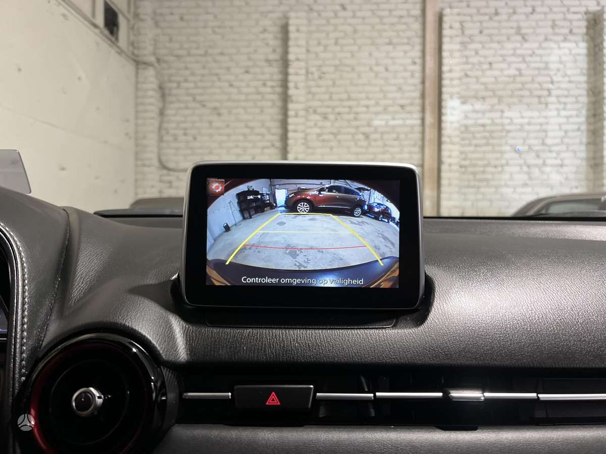 Mazda CX-3, 2.0 l., off-road / crossover