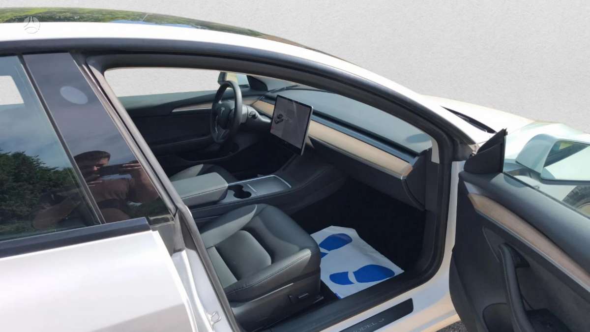 Tesla Model 3, 82 кВт·ч, Седан