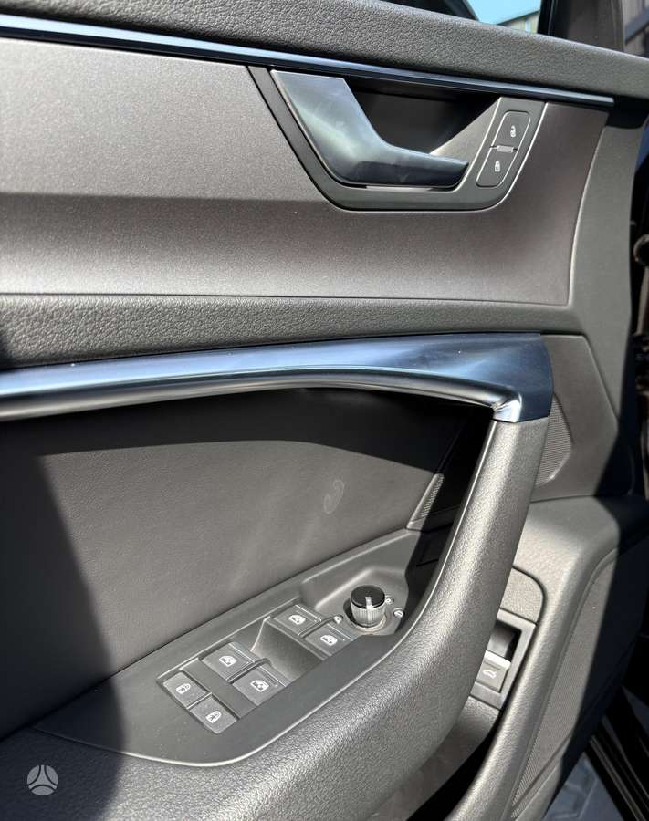 Audi A6, 2.0 l., Седан