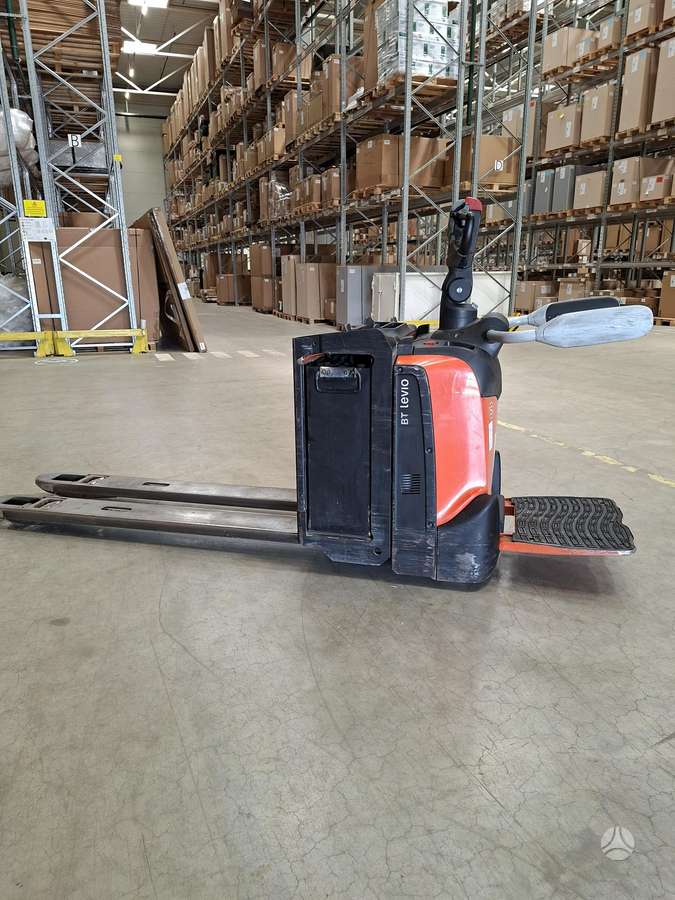Toyota Lpe200, warehouse equipment