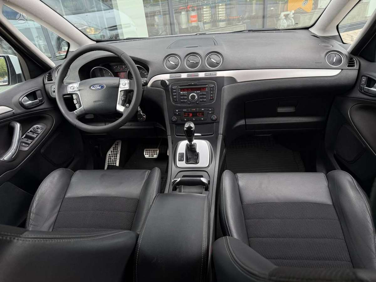 Ford S-MAX, Минивэн