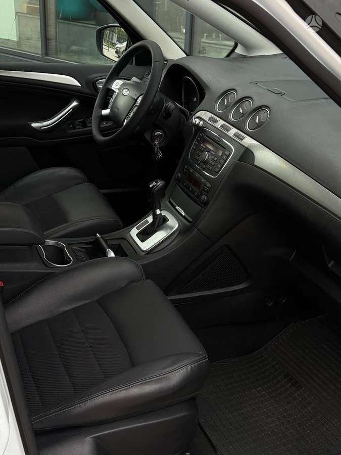Ford S-MAX, Минивэн