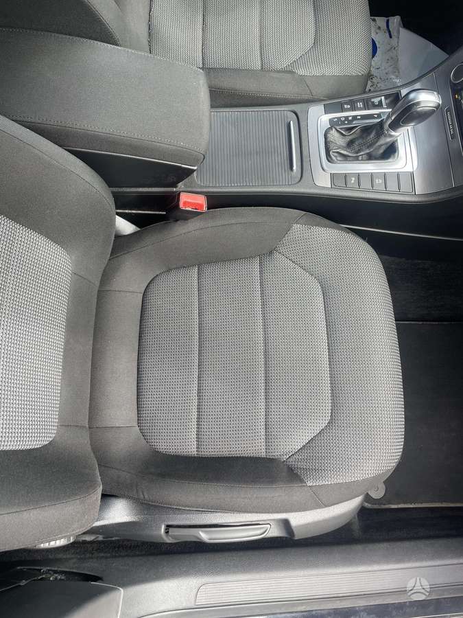 Volkswagen Passat - 6