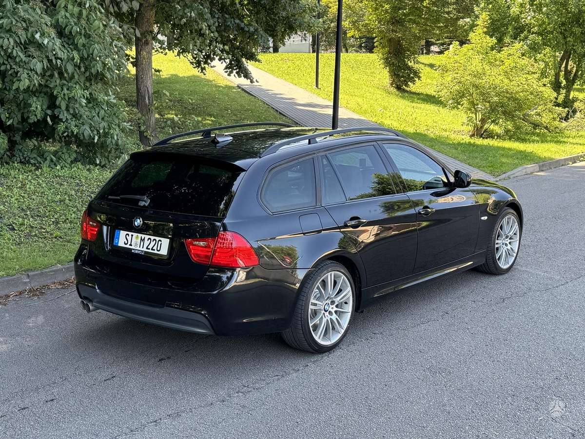 BMW 330, 3.0 l., Универсал