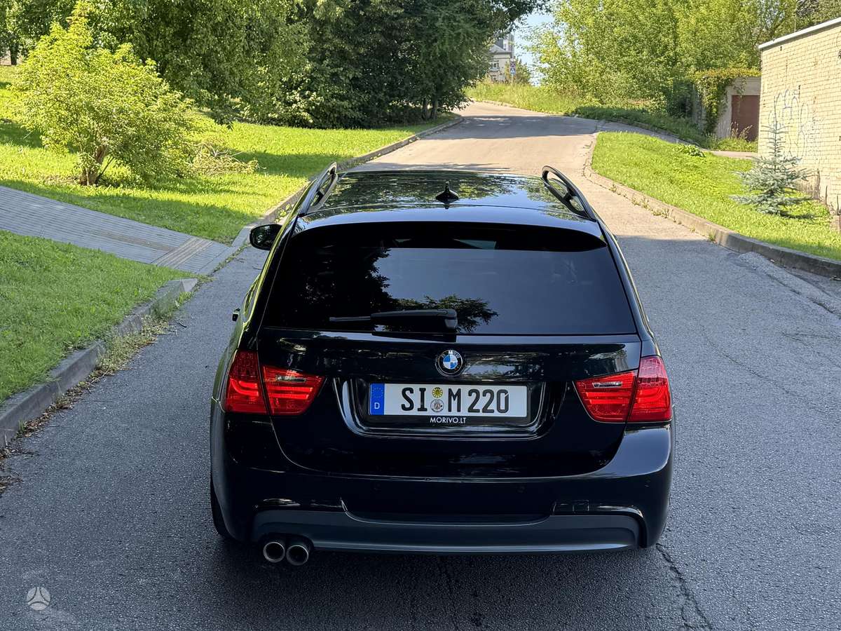 BMW 330, 3.0 l., Универсал