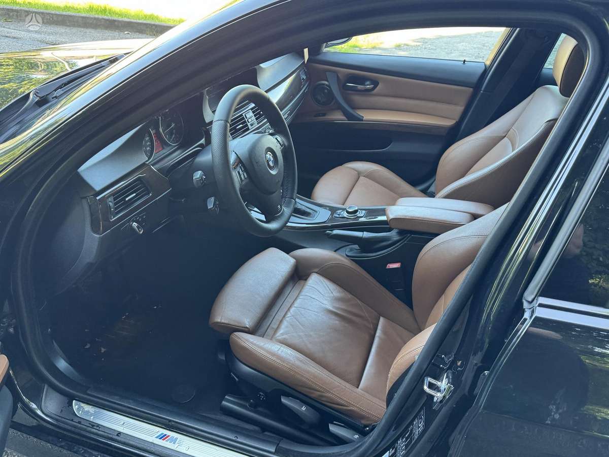 BMW 330, 3.0 l., Универсал