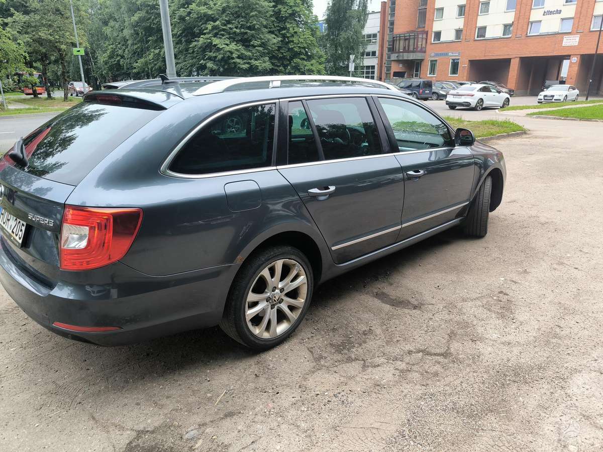 Skoda Superb, 2.0 l., universalas