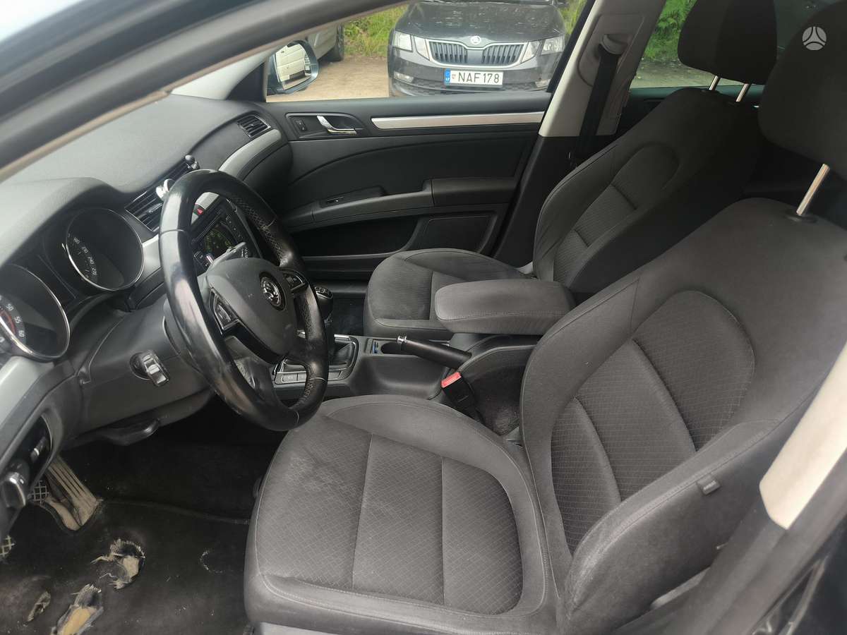 Skoda Superb, 2.0 l., universalas
