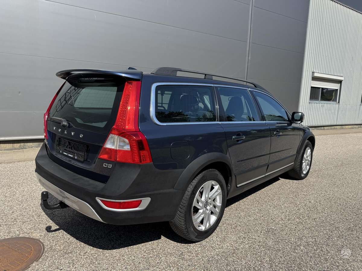 Volvo XC70, 2.0 l., Универсал