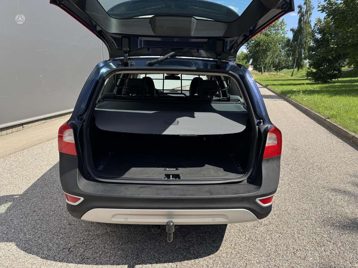 Volvo XC70, 2.0 l., Универсал