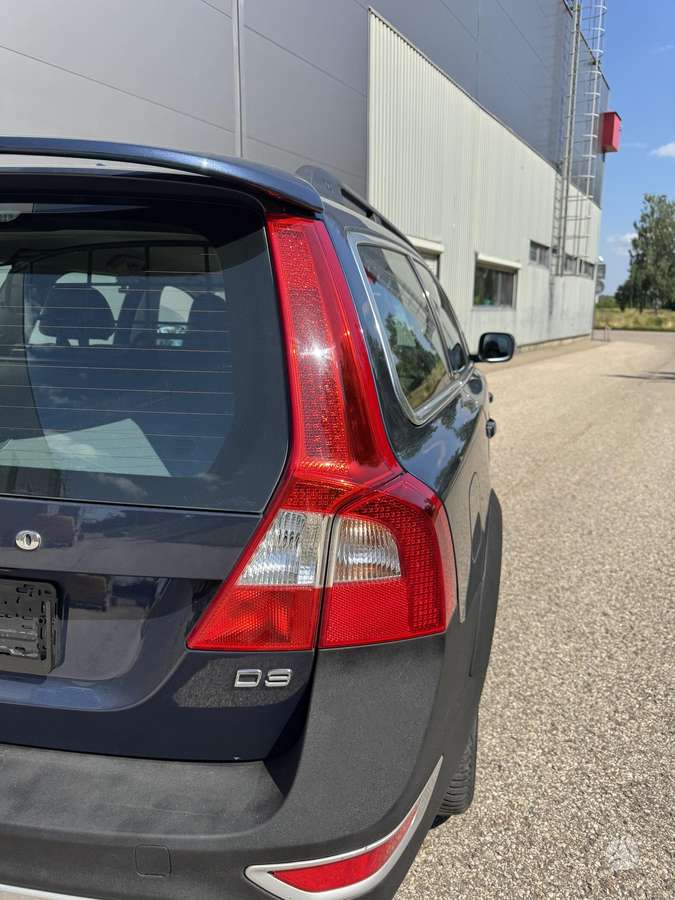 Volvo XC70, 2.0 l., Универсал
