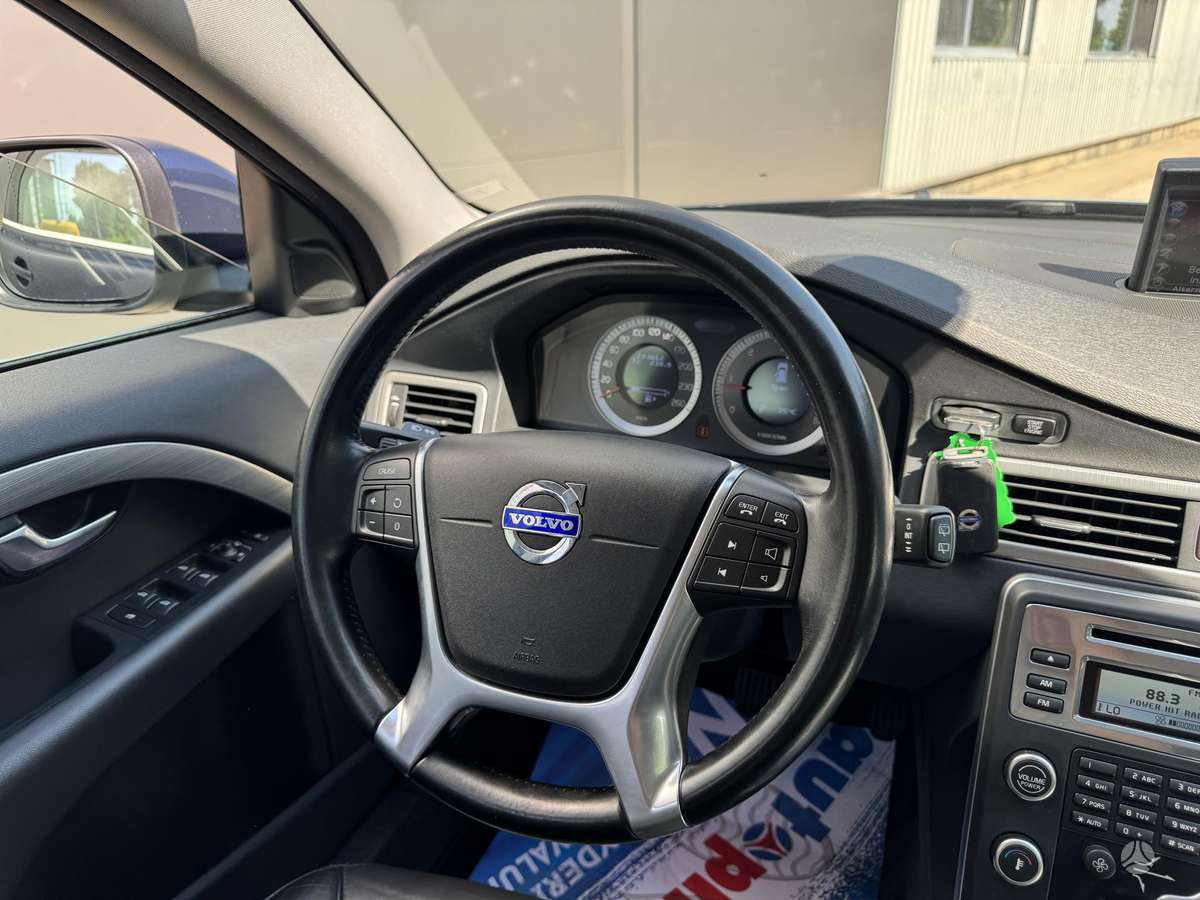 Volvo XC70, 2.0 l., Универсал