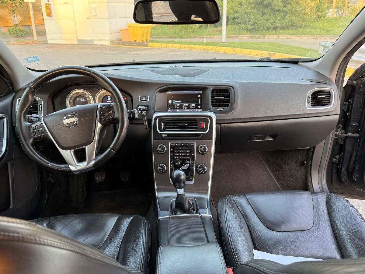 Volvo V60, 2.0 l., universalas
