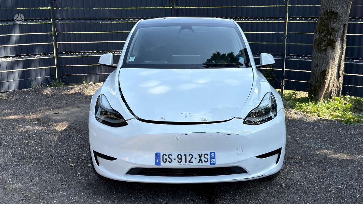 Tesla Model Y, 60 kWh, hatchback