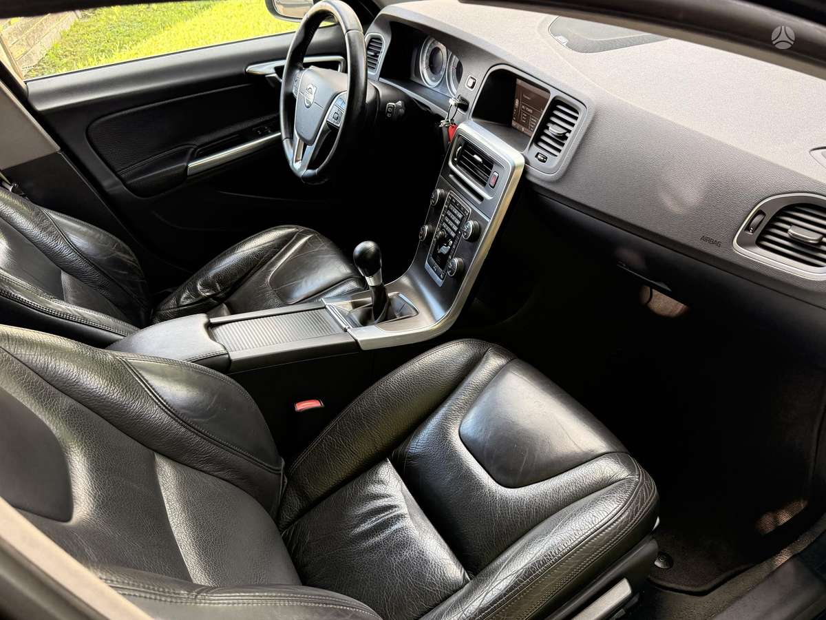 Volvo V60, 2.0 l., wagon