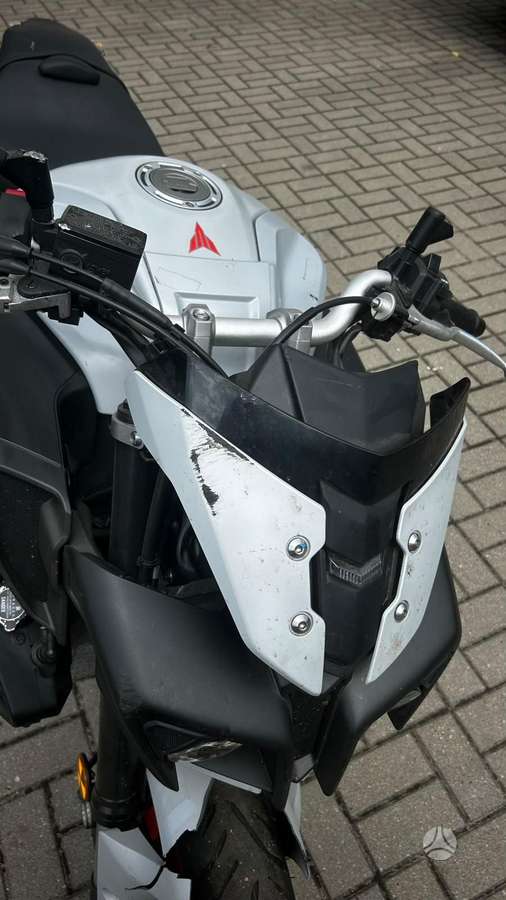 Yamaha MT 10 1000cc, street / classic