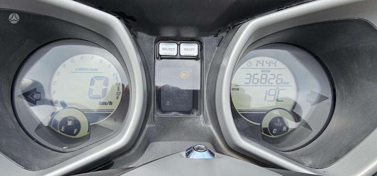 Yamaha XMAX 125 125cc, scooters / mopeds