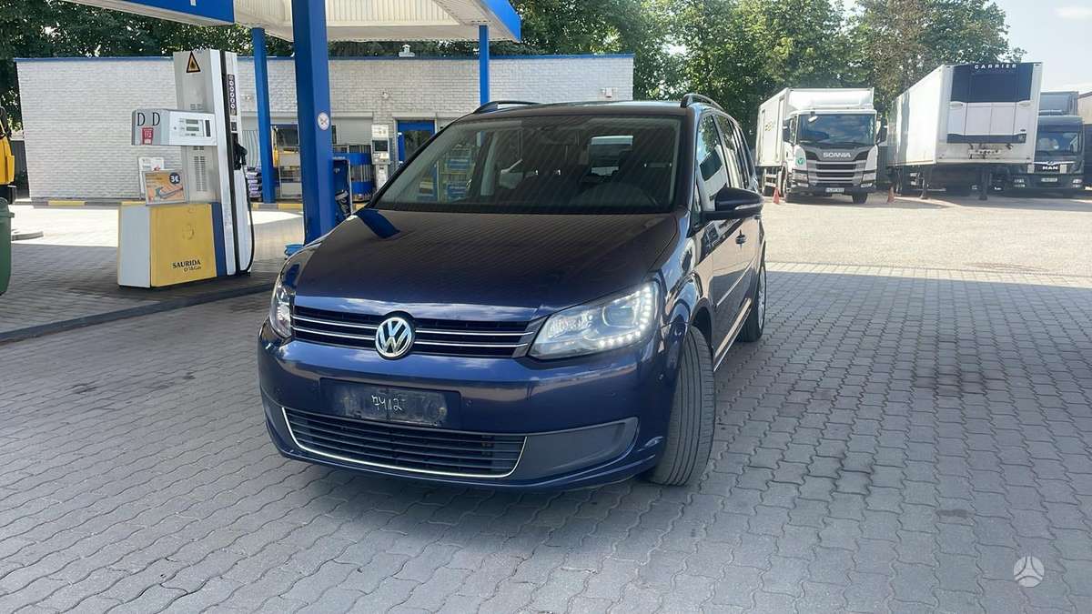 Volkswagen Touran - 2